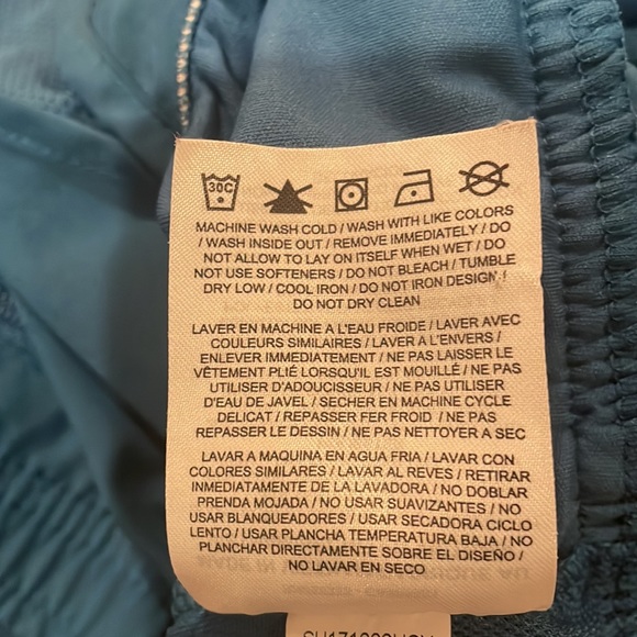 Nike Athletic Shorts, Size M - Picture 9 of 9